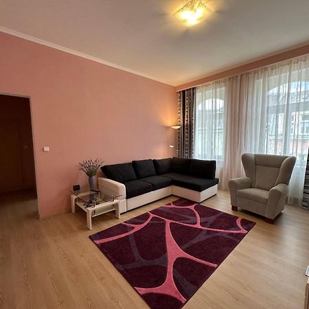 Apartment Zeyerova4 カルロヴィ・ヴァリ エクステリア 写真